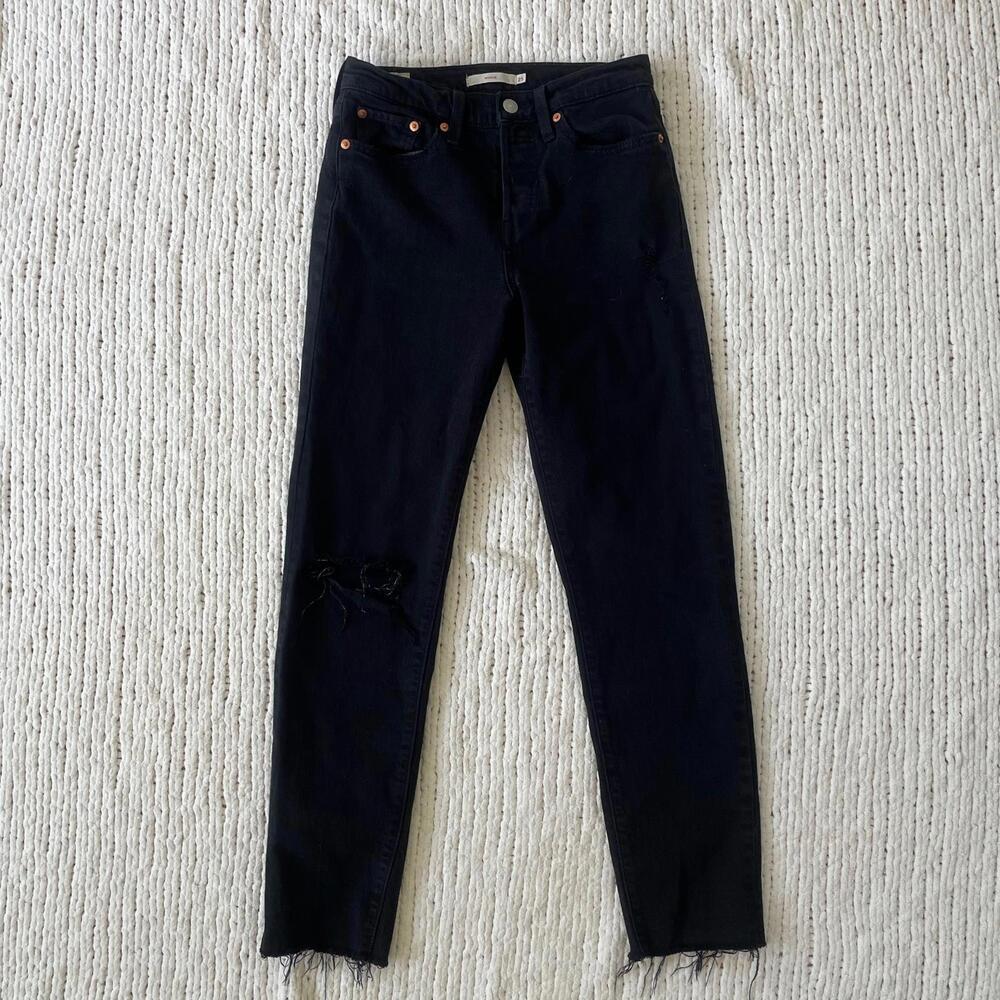 Levi's Women's Black Distressed Wedgie Jeans - Size 25